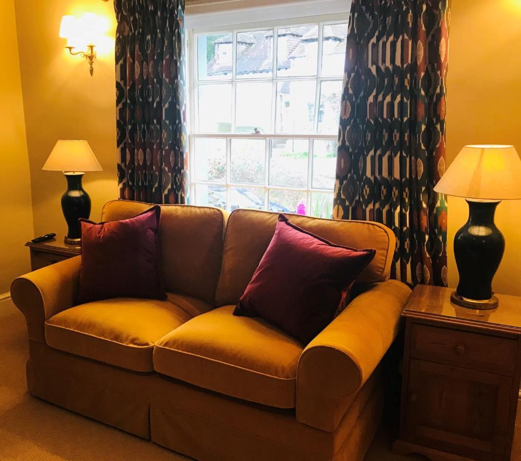 The Kings Head Hotel ดอร์กิง ภายนอก รูปภาพ
